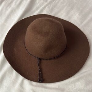 Brown Wide-Brimmed Hat